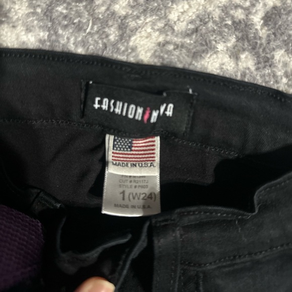 Fashion nova - Picture 2 of 5